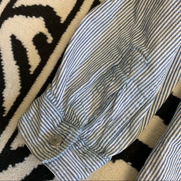 Vintage Levi’s Classic Workers Shirt Shacket Hickory Striped Rinse Button Up - Picture 10 of 12